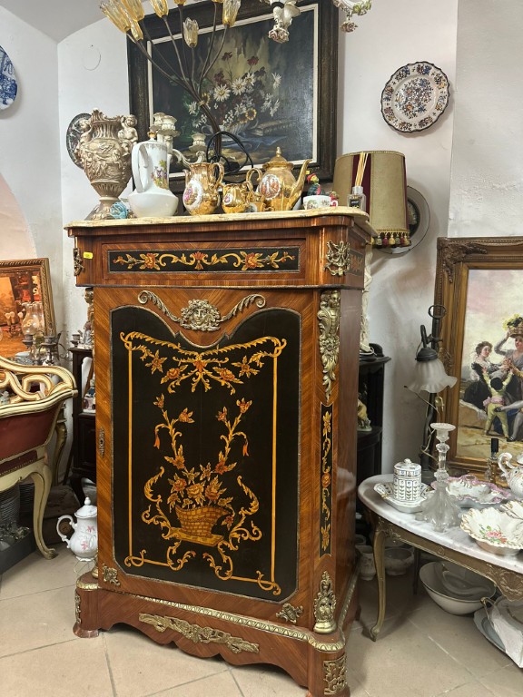 Piesa de mobilier rafinată, cu influențe franceze Louis XV/ Napoleon III - imagine 4