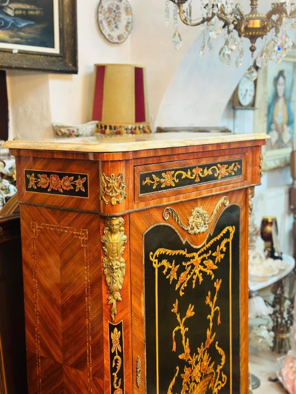 Piesa de mobilier rafinată, cu influențe franceze Louis XV/ Napoleon III - imagine 5