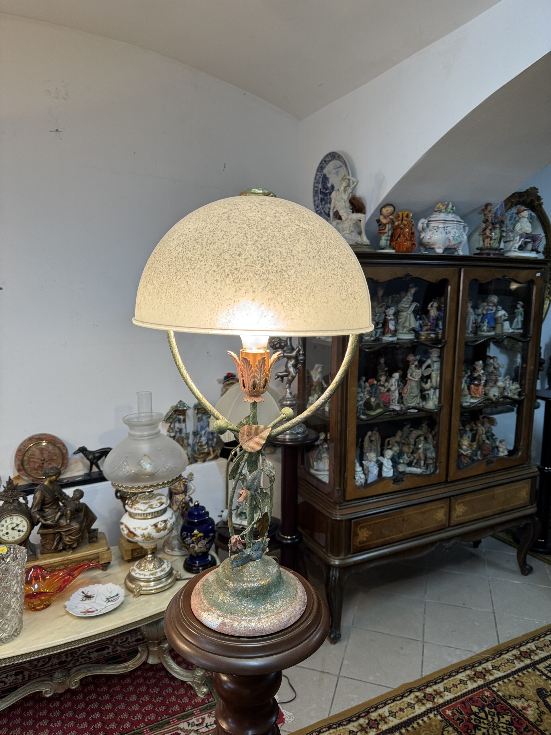 Veioză lampă elegantă vintage cu motive florale (copie)