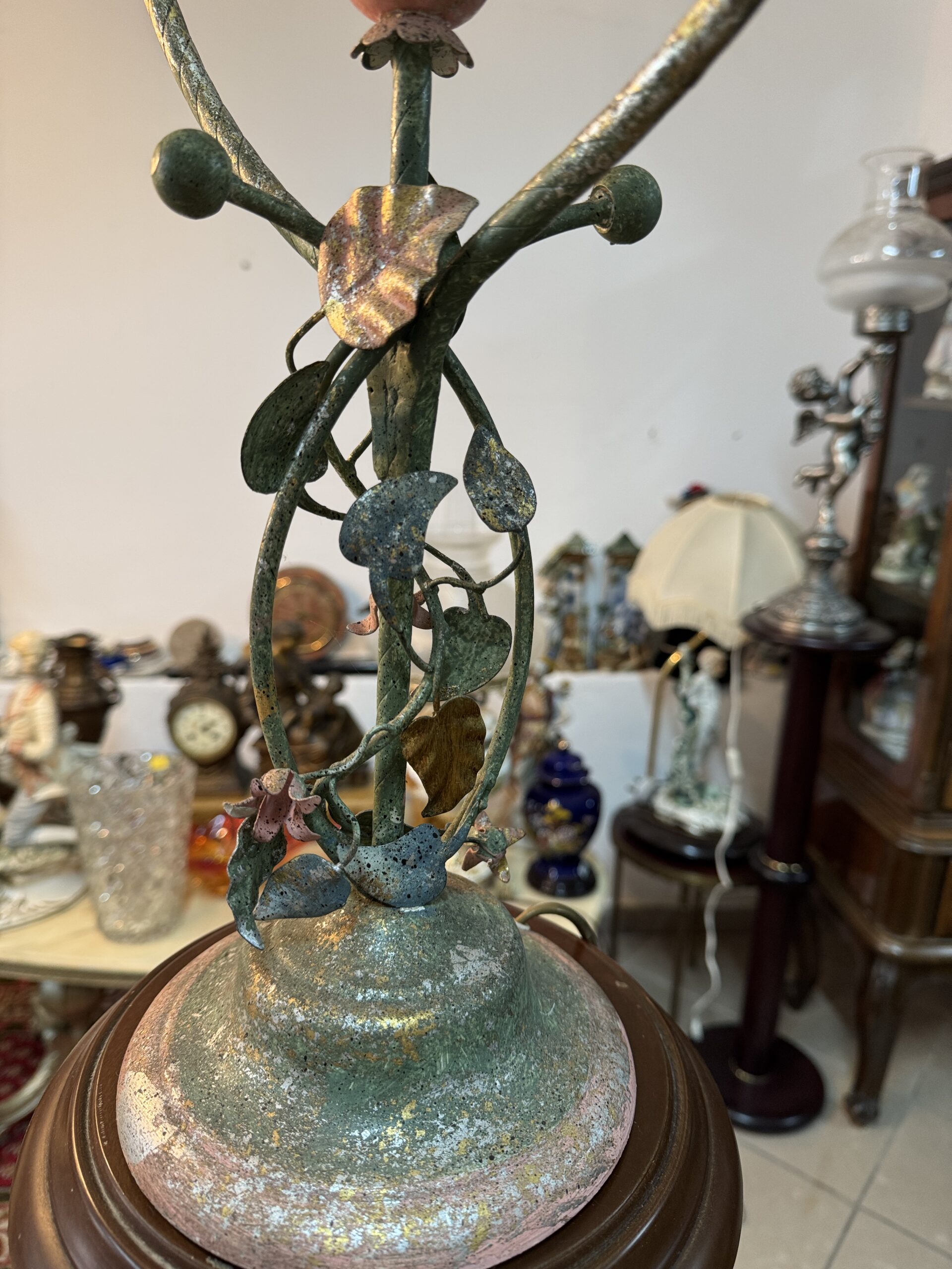 Veioză lampă elegantă vintage cu motive florale (copie) - imagine 3