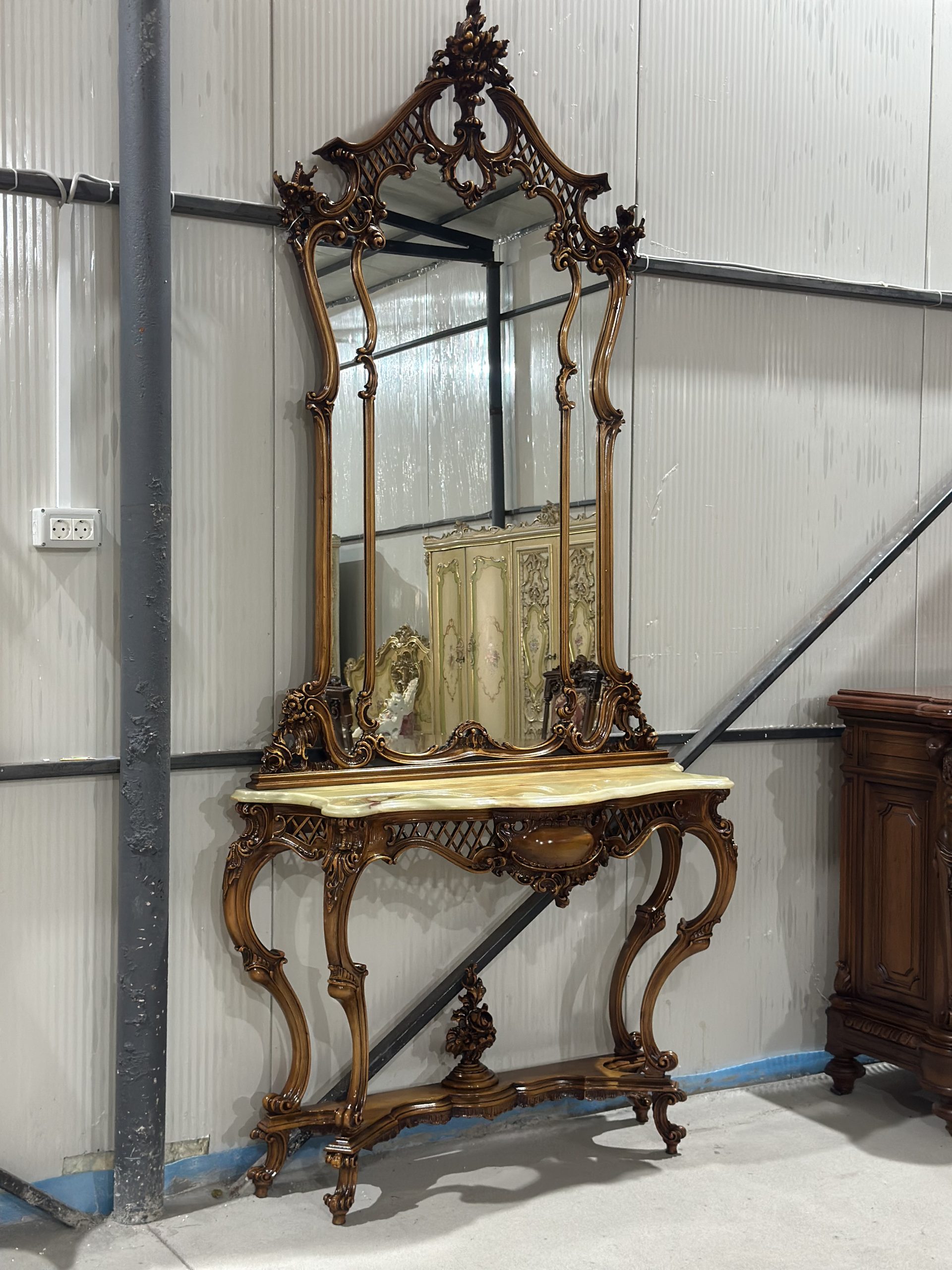 Spectaculoasă consolă cu oglindă din lemn masiv cu blat din onix