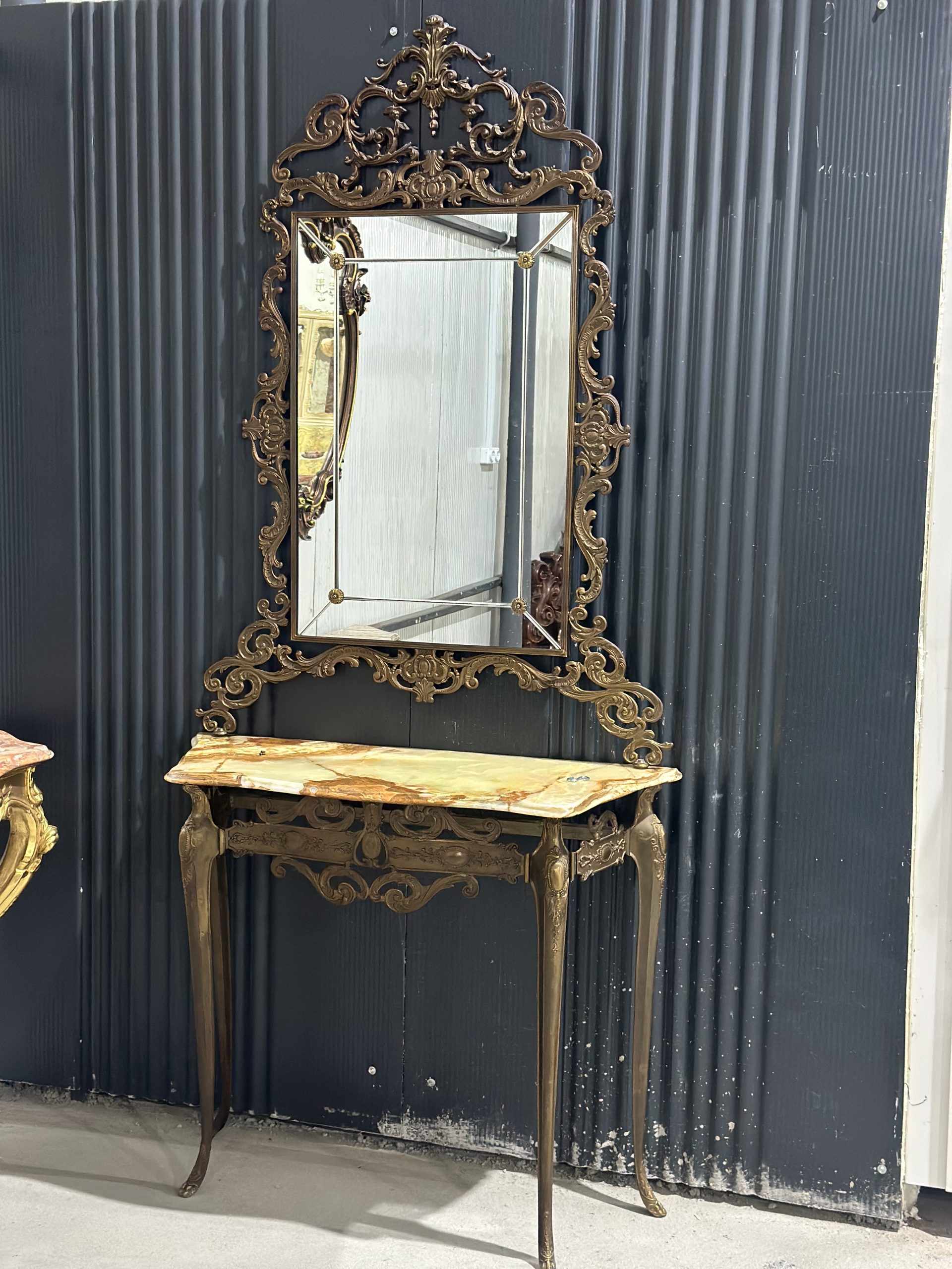 Consolă cu oglindă din bronz